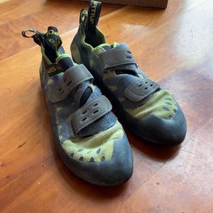 La Sportiva Tarantula Climbing Shoes
